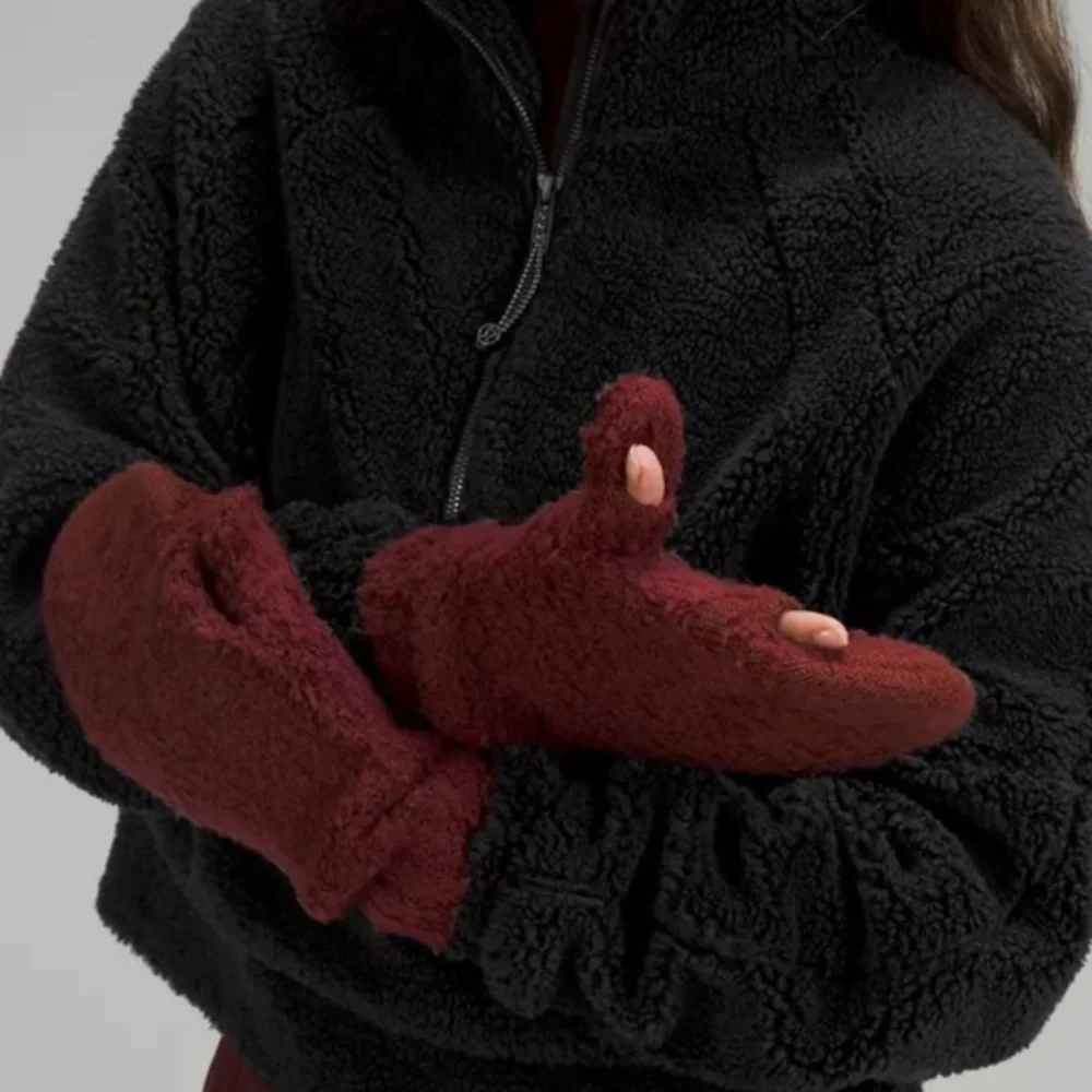 Lululemon Women's Ombre Knit Textured Mittens M/L NWT